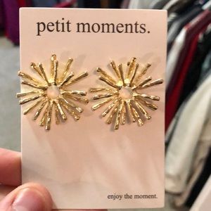 Brand new gold earrings. Never worn.